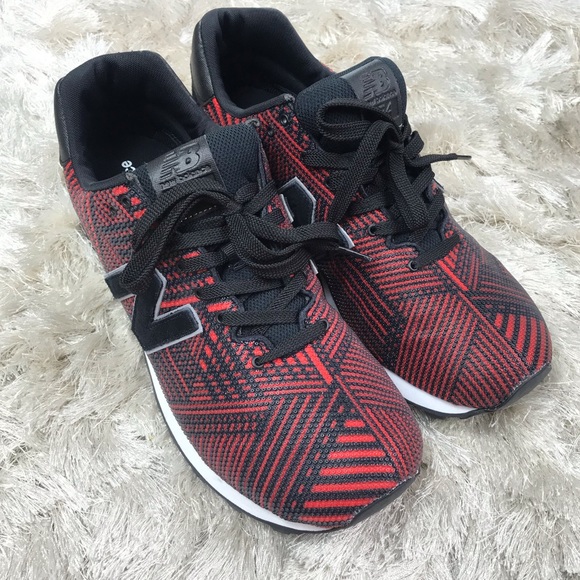 new balance red tennis shoes